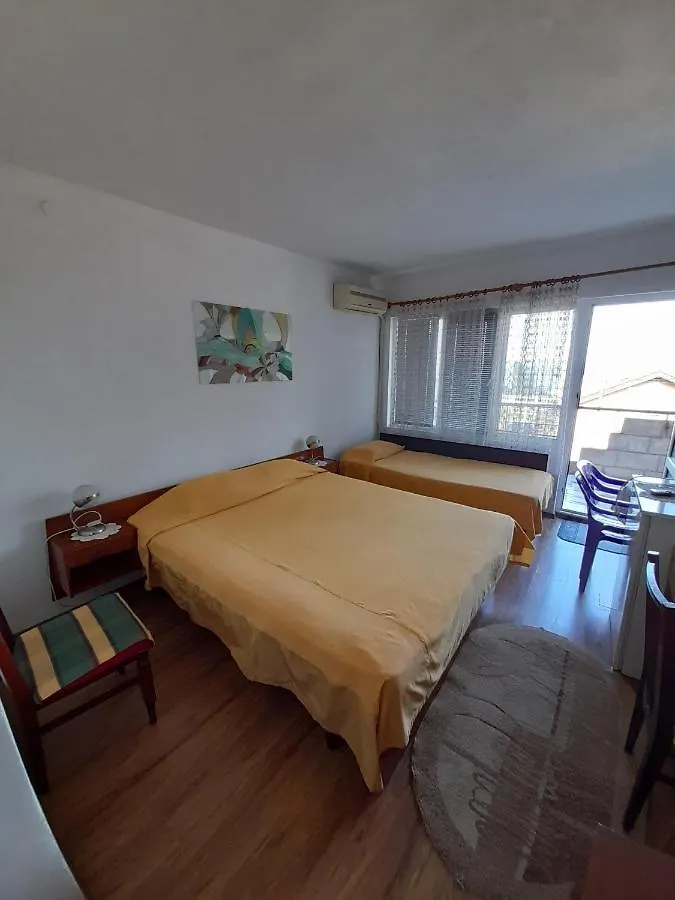 Villa Trakia Zlate písky 2*,